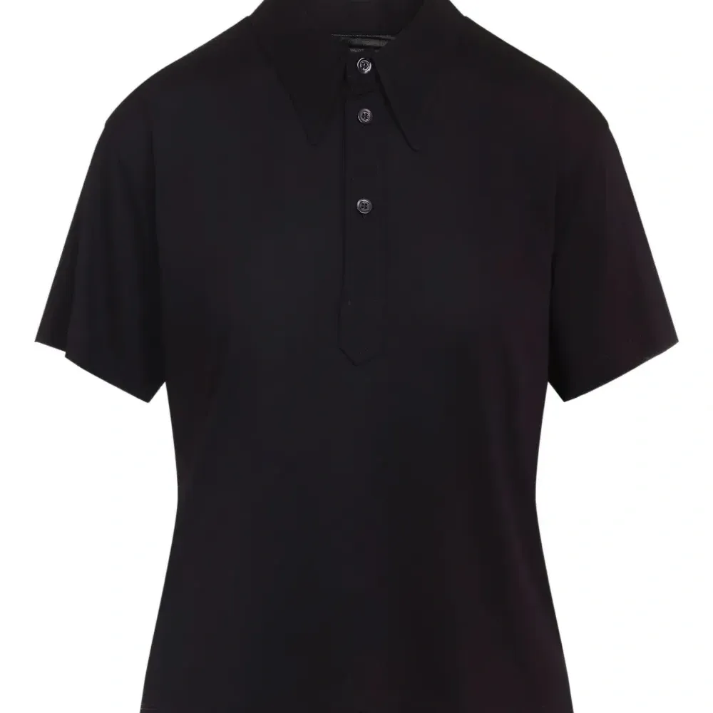 Поло с застегивающимся воротником