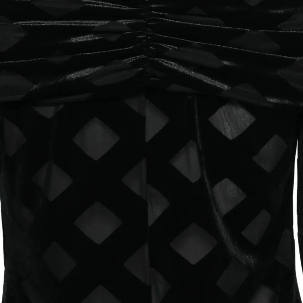 Боди с открытыми плечами Боди с открытыми плечами