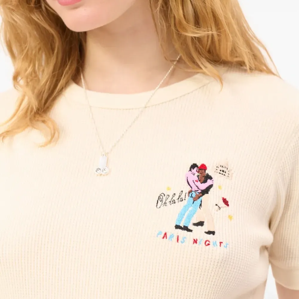 Футболка с вышивкой "Восторги Парижских ночей"