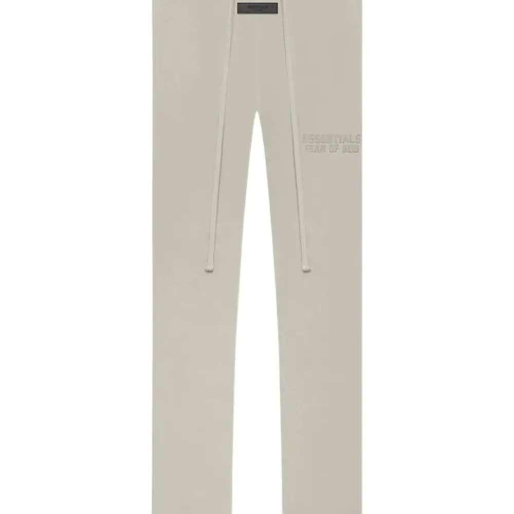 Спортивные брюки на эластичном поясе