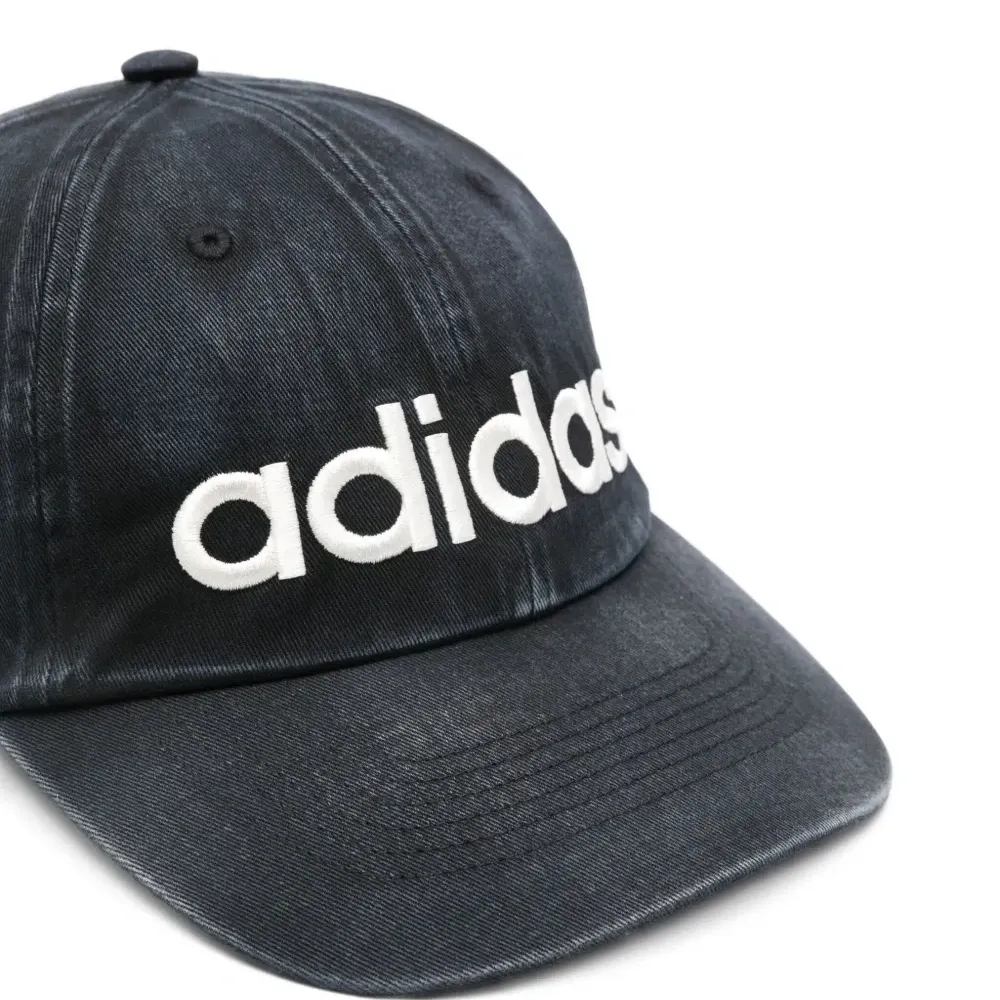 Бейсболка из коллаборации с Song For The Mute