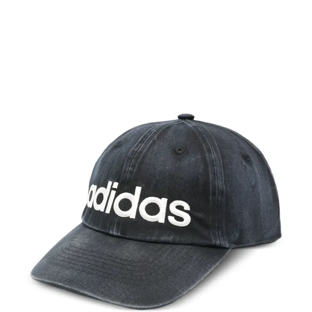 Бейсболка из коллаборации с Song For The Mute Бейсболка из коллаборации с Song For The Mute