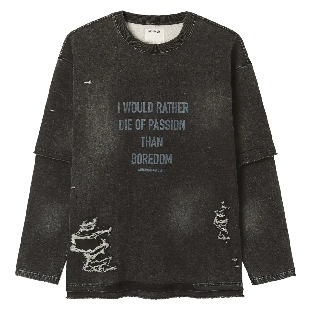 Свитшот с эффектом состаренности и многослойности