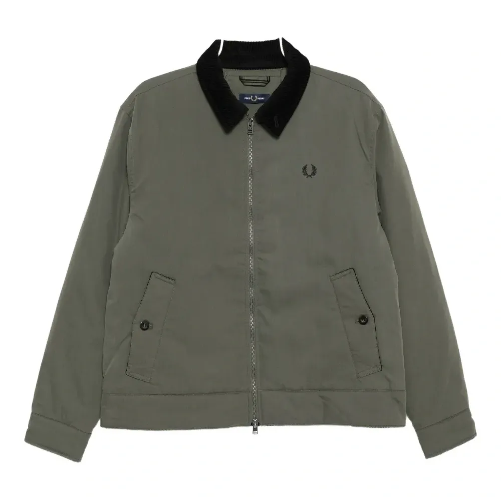 Куртка с вельветовым воротником