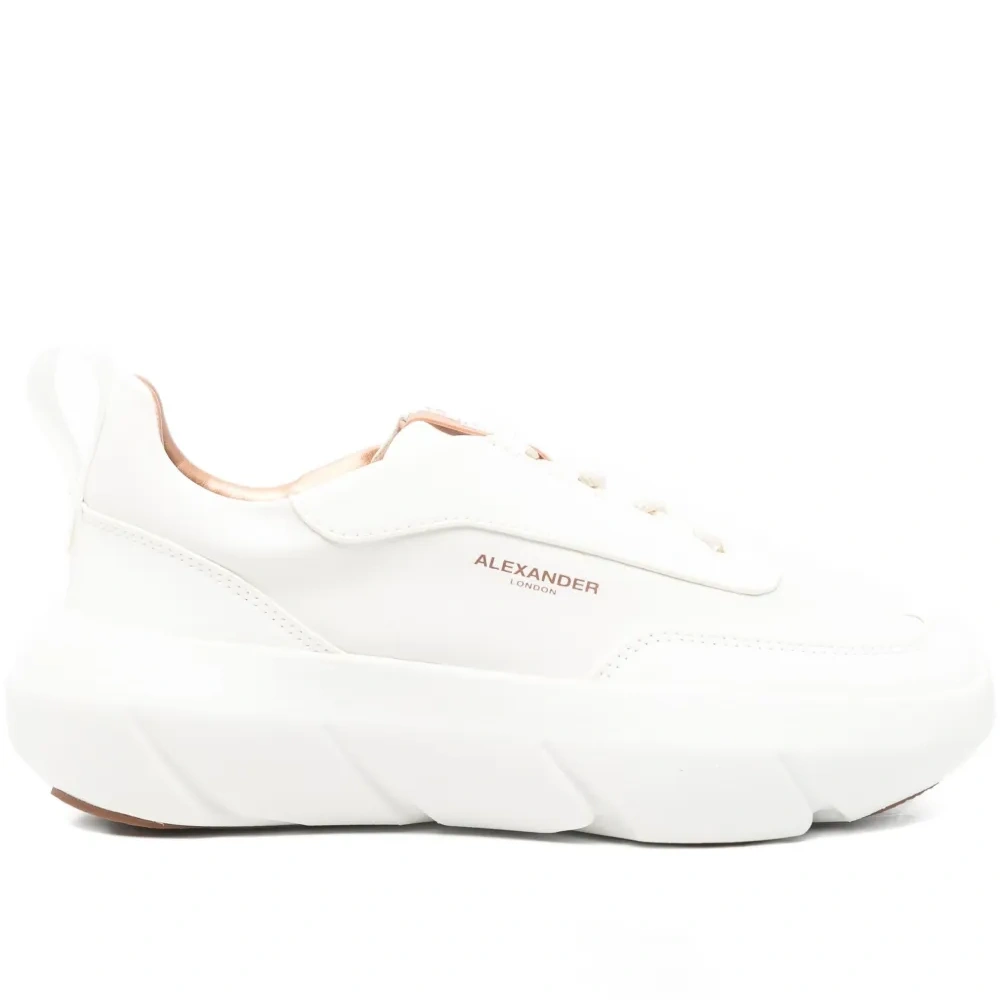 Кожаные кроссовки