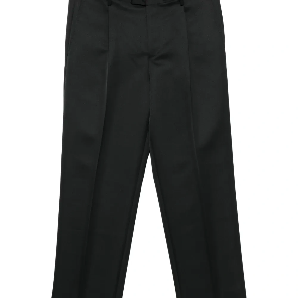 Брюки прямого кроя со складками