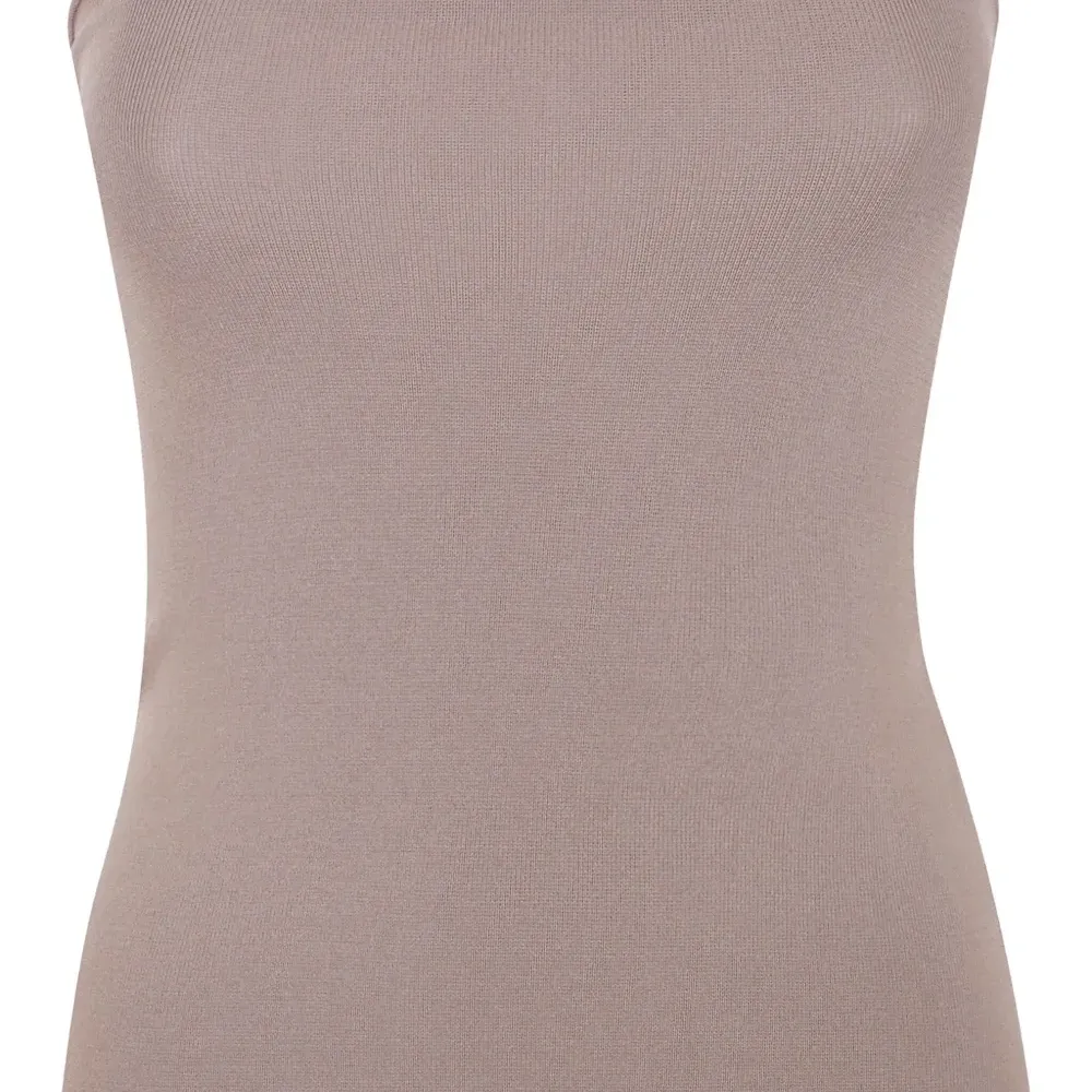 Топ без бретелек в рубчик