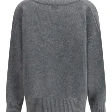 Свитер Балтий с V-образным вырезом