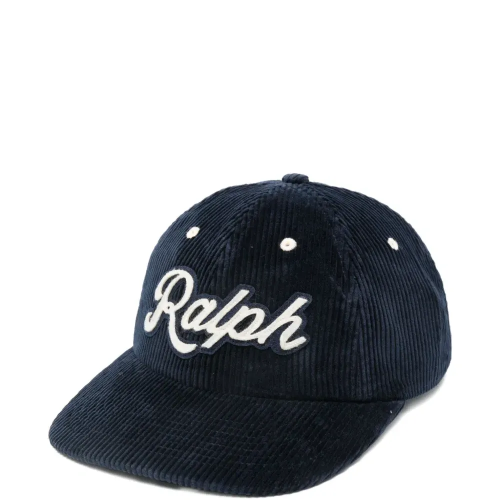 Кепка из вельвета с логотипом