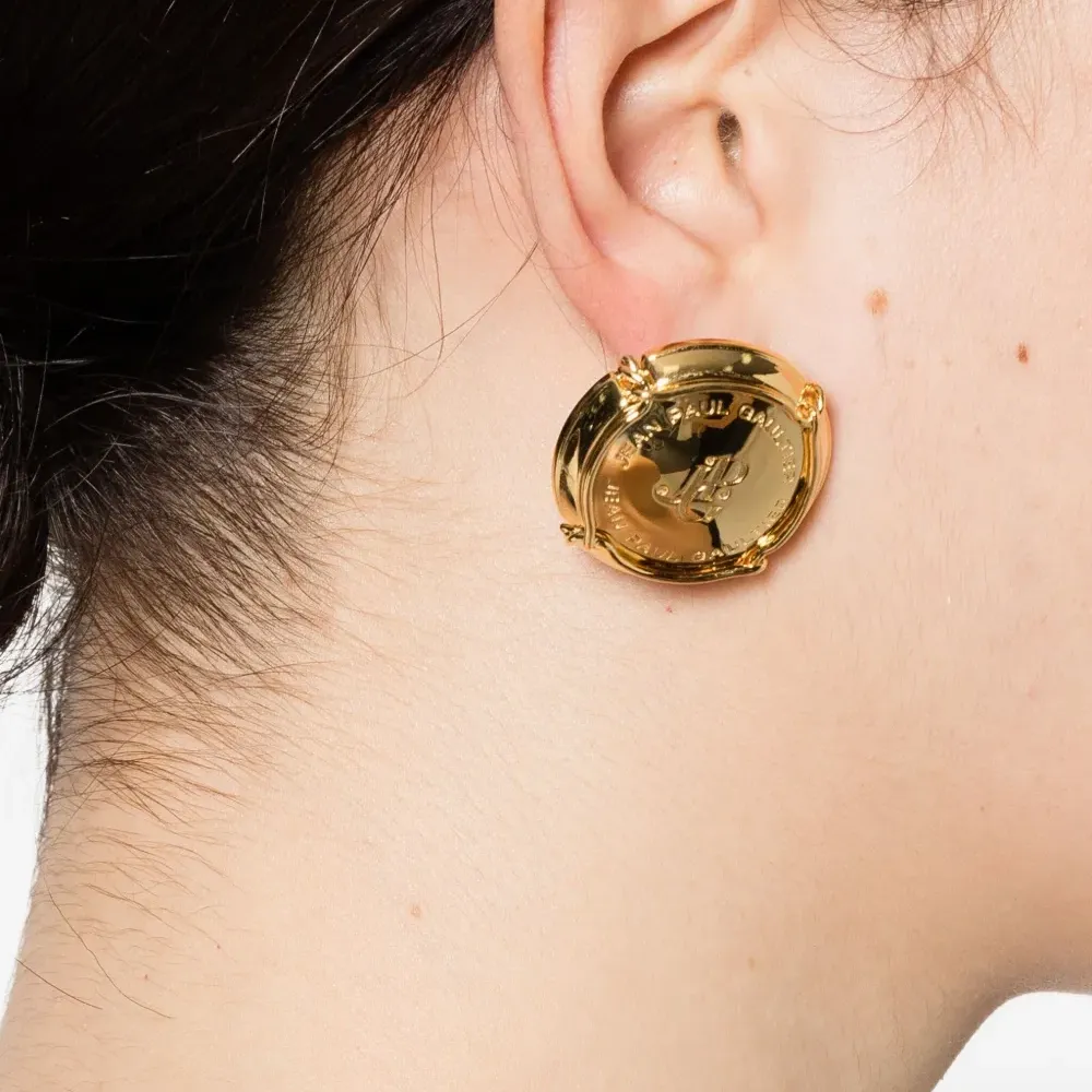 Серьги с логотипом