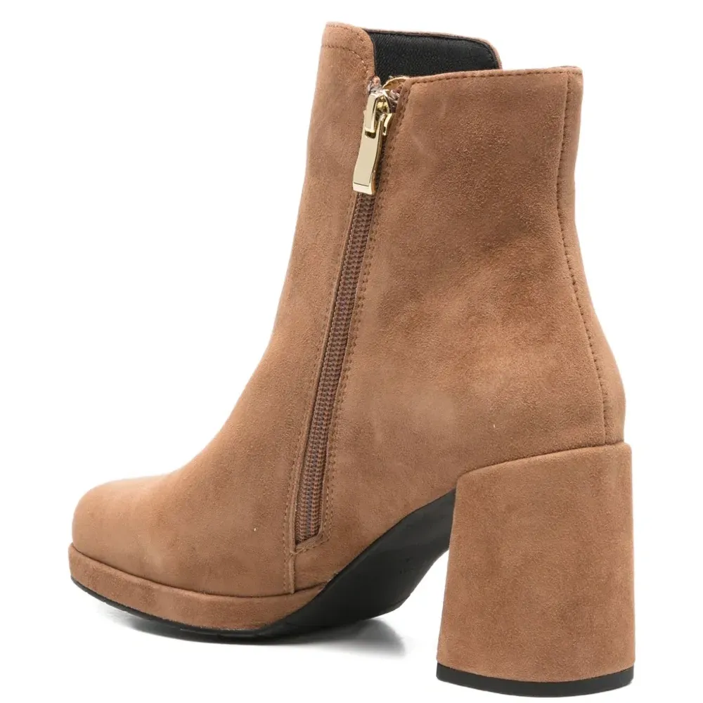 Ботильоны на блочном каблуке