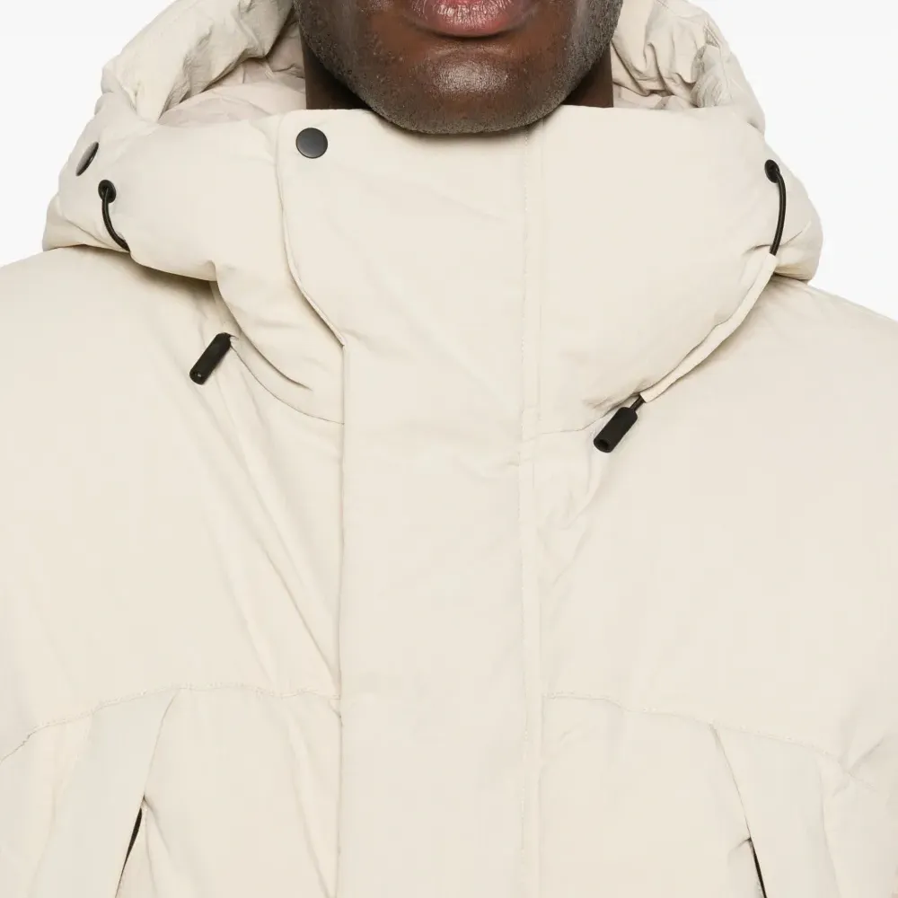 Стёганое пальто с капюшоном