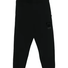 Домашняя одежда с вышитым логотипом Домашняя одежда с вышитым логотипом