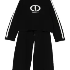 Спортивный костюм с логотипом