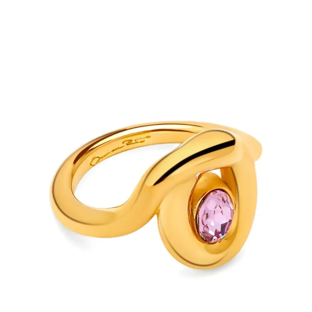 Овальное кольцо