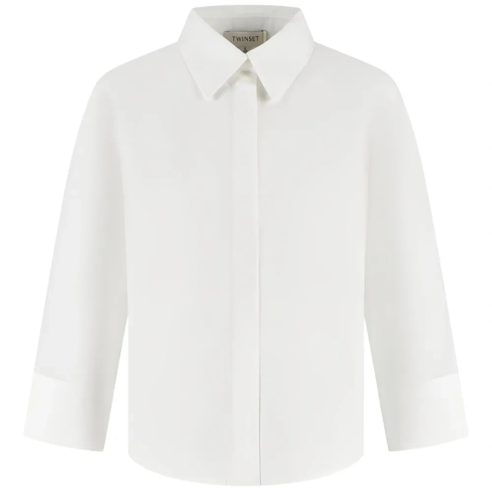 Рубашка с остроконечным воротником