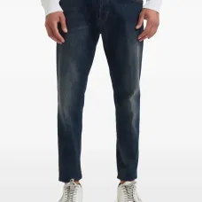 Джинсы с пятью карманами