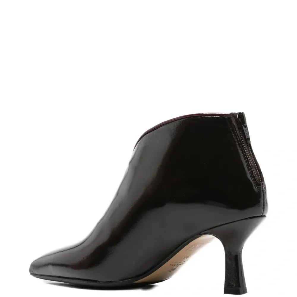 Ботинки с контрастной отделкой