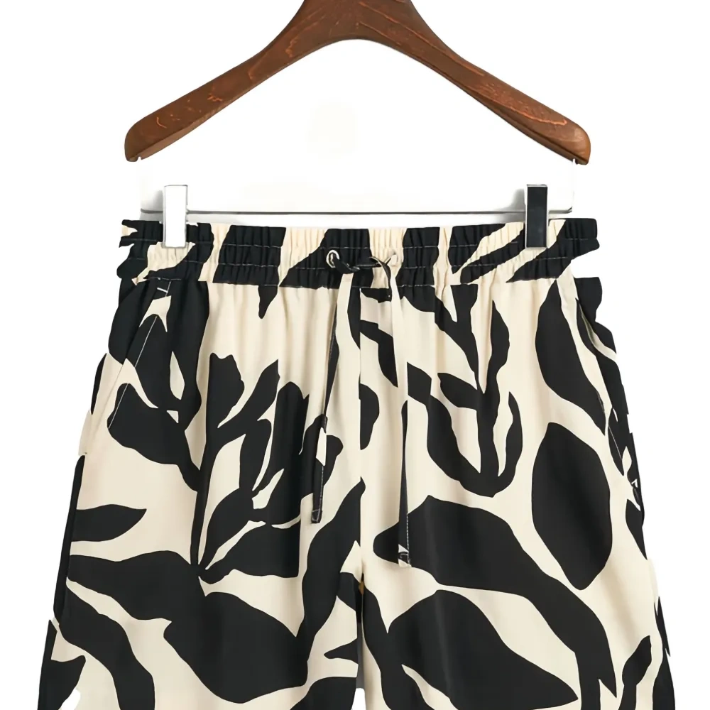 Шорты с цветочным принтом и кулиской