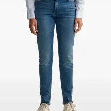 Джинсы на пуговицах