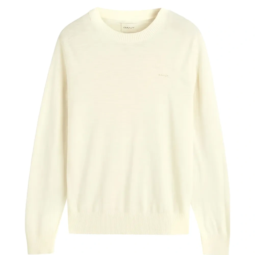 Свитер с круглым вырезом