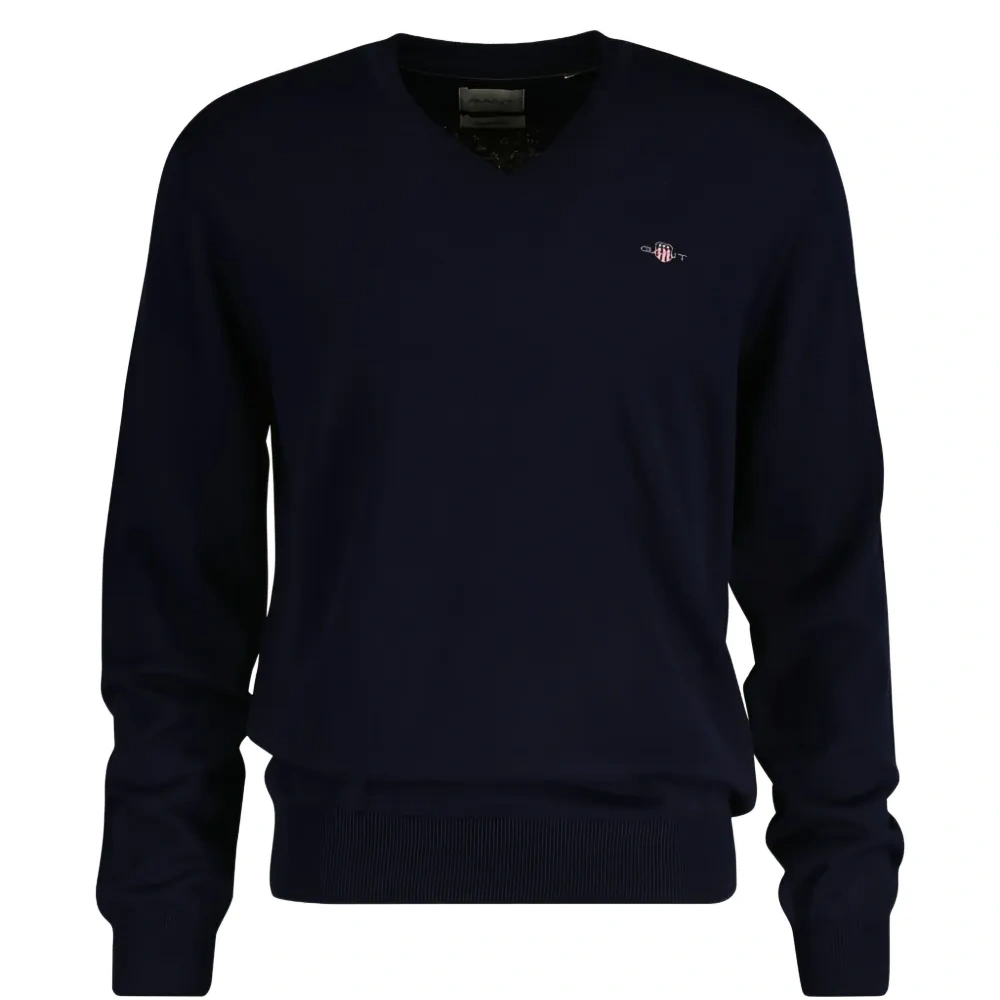 Свитер с вышивкой логотипа