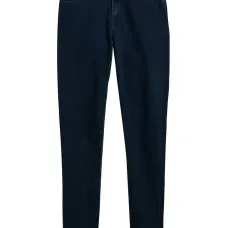 Джинсы с карманами и шлевками для пояса