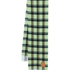 Шарф в клетку с бахромой