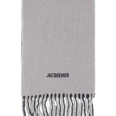 Шарф с бахромой