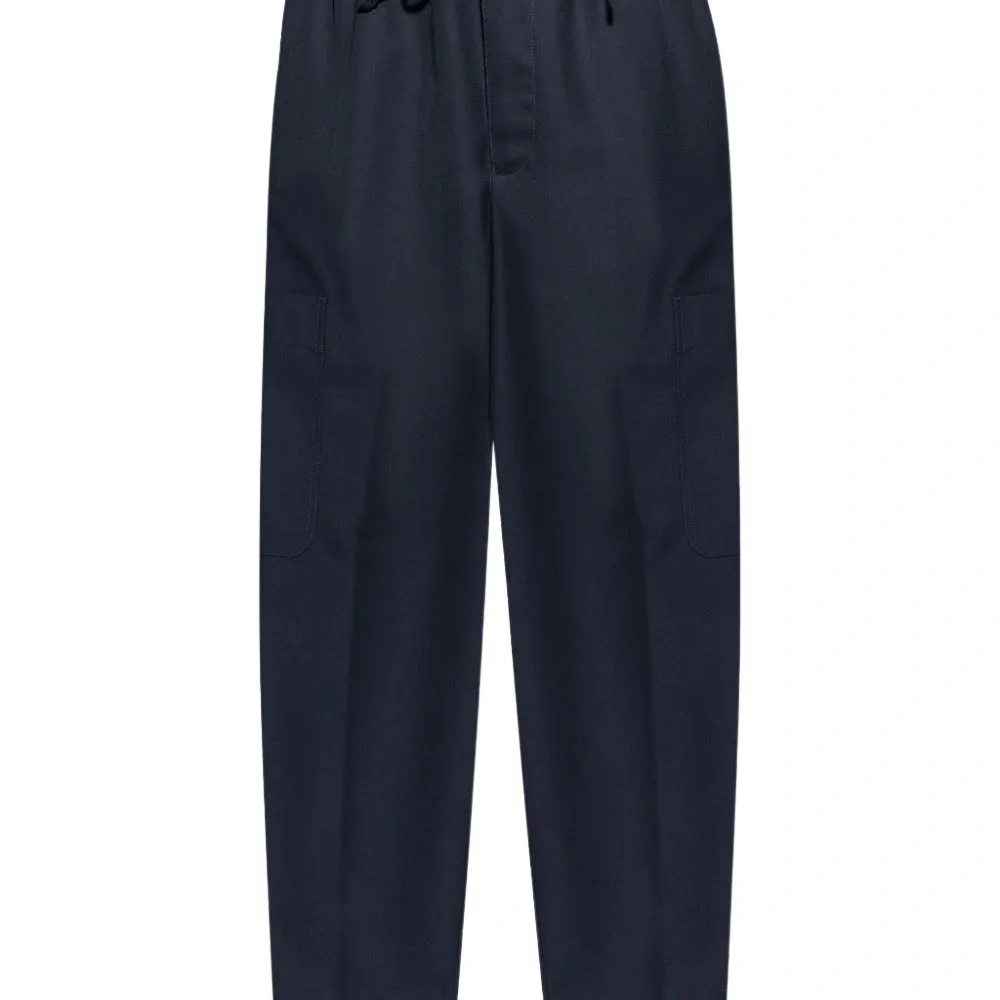 Зауженные брюки на завязках