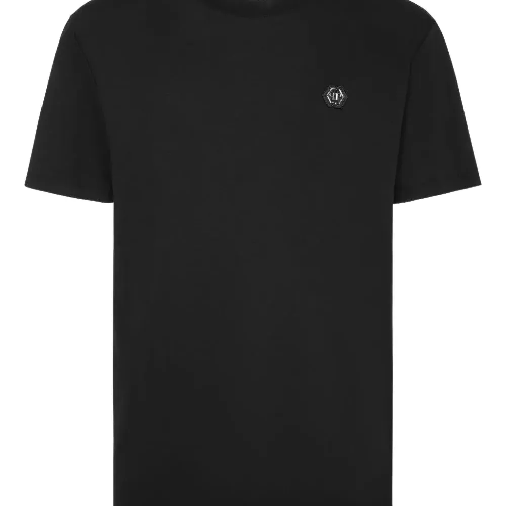 Футболка с логотипом на табличке