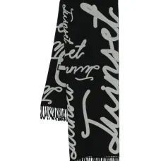 Шарф с бахромой