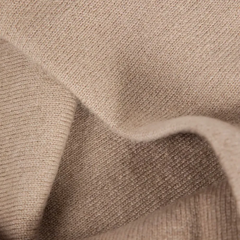 Шапка Damian без швов