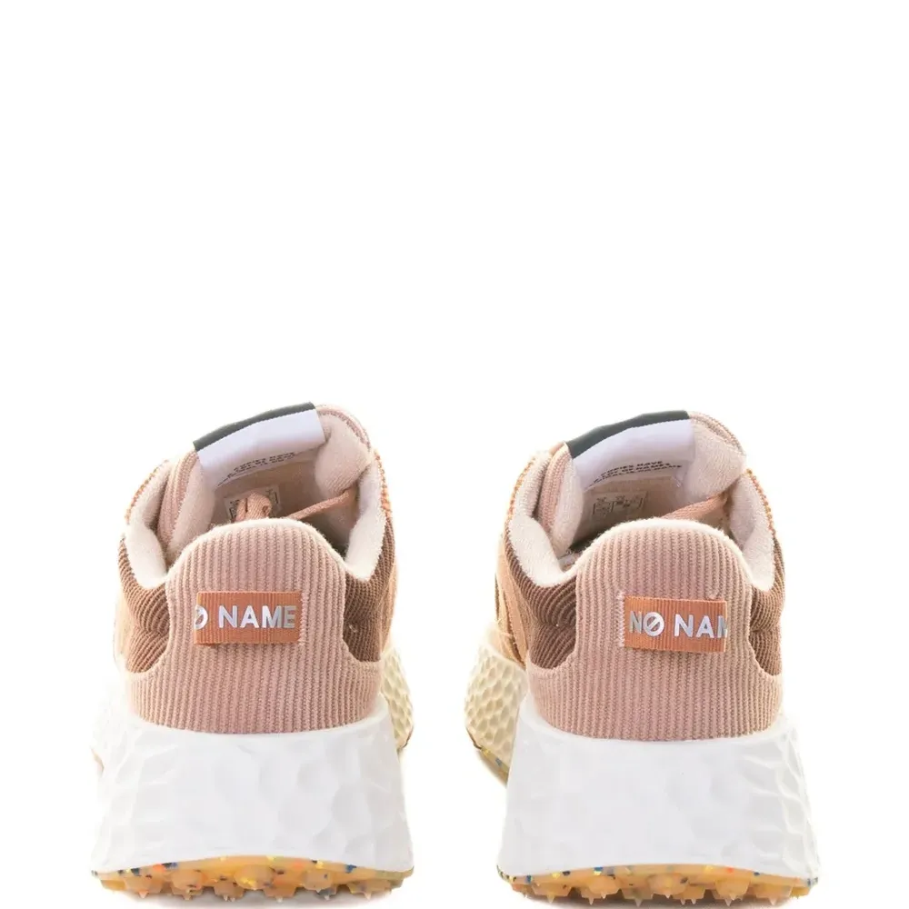 Кроссовки с вельветовыми вставками