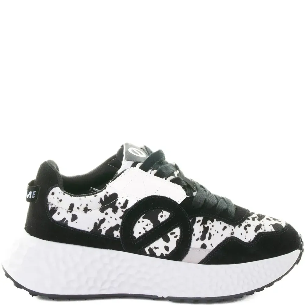 Кроссовки на шнуровке с анималистичным принтом Кроссовки на шнуровке с анималистичным принтом