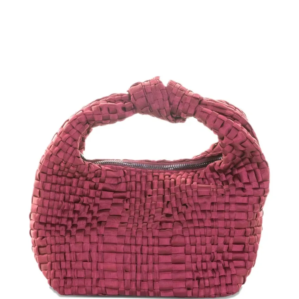 Мини-сумка Datolite с плетёной текстурой на плечо