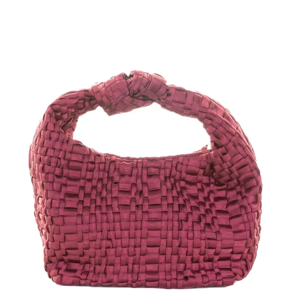 Мини-сумка Datolite с плетёной текстурой на плечо