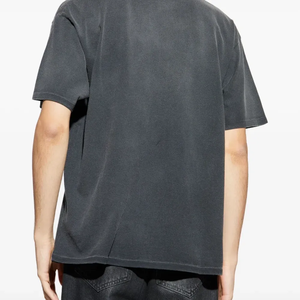 Футболка с графическим принтом