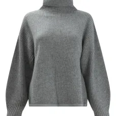 Свитер в рубчик с высоким воротником