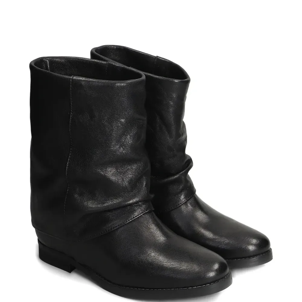 Кожаные ботинки