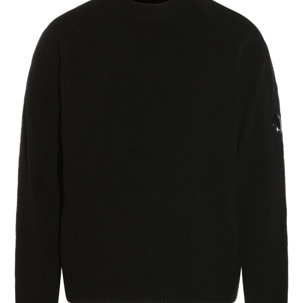 Свитер с отделкой в ​​виде линзы