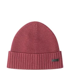 Вязаная шапка в рубчик