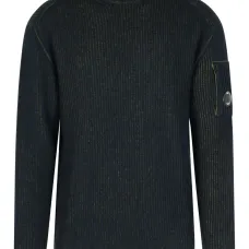 Свитер с круглым вырезом