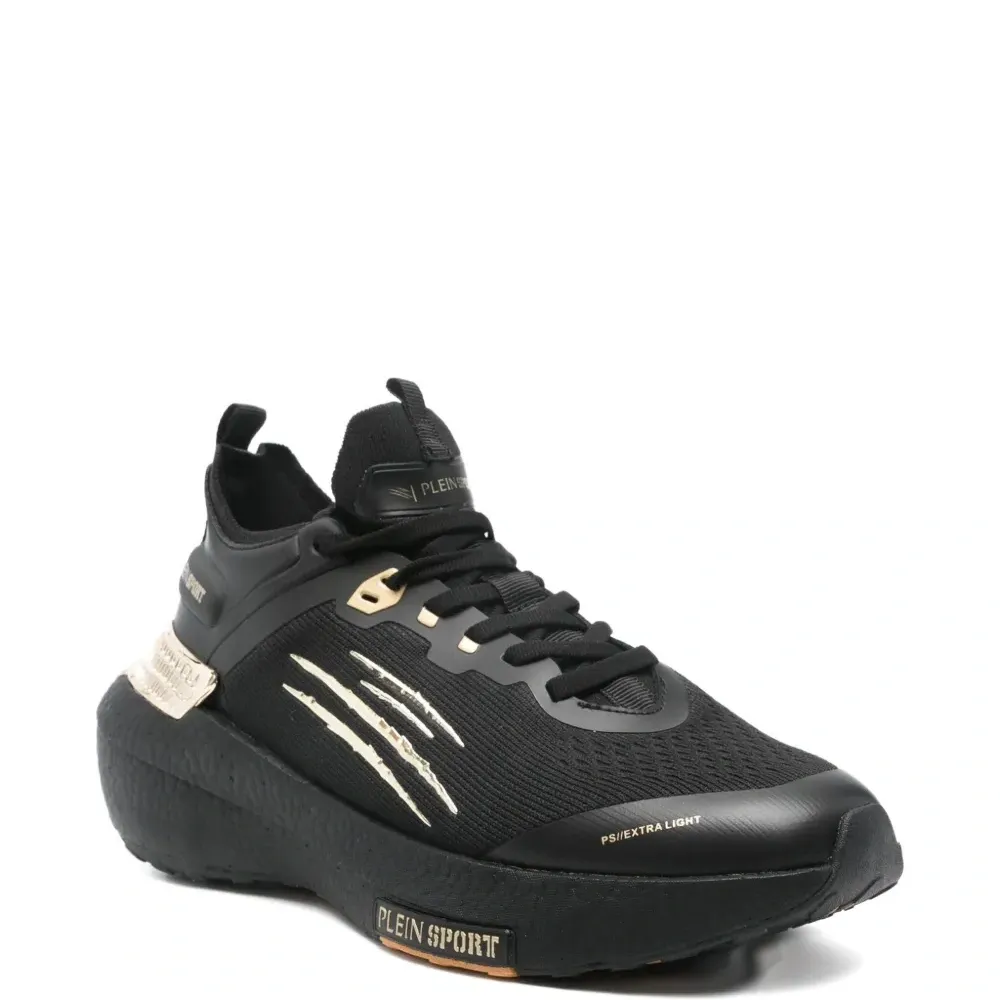 Массивные кроссовки Массивные кроссовки