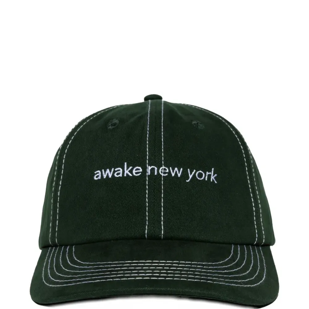 Бейсболка с вышитым логотипом