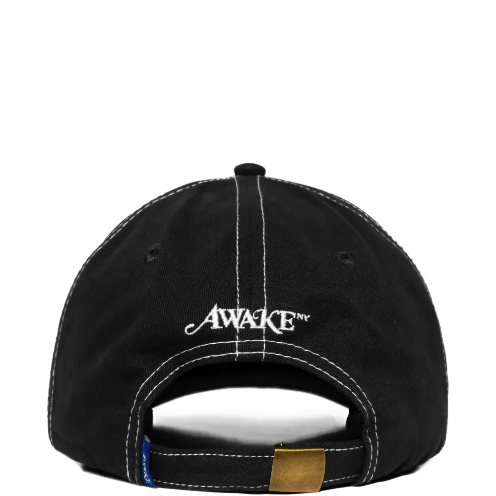 Бейсболка с вышитым логотипом