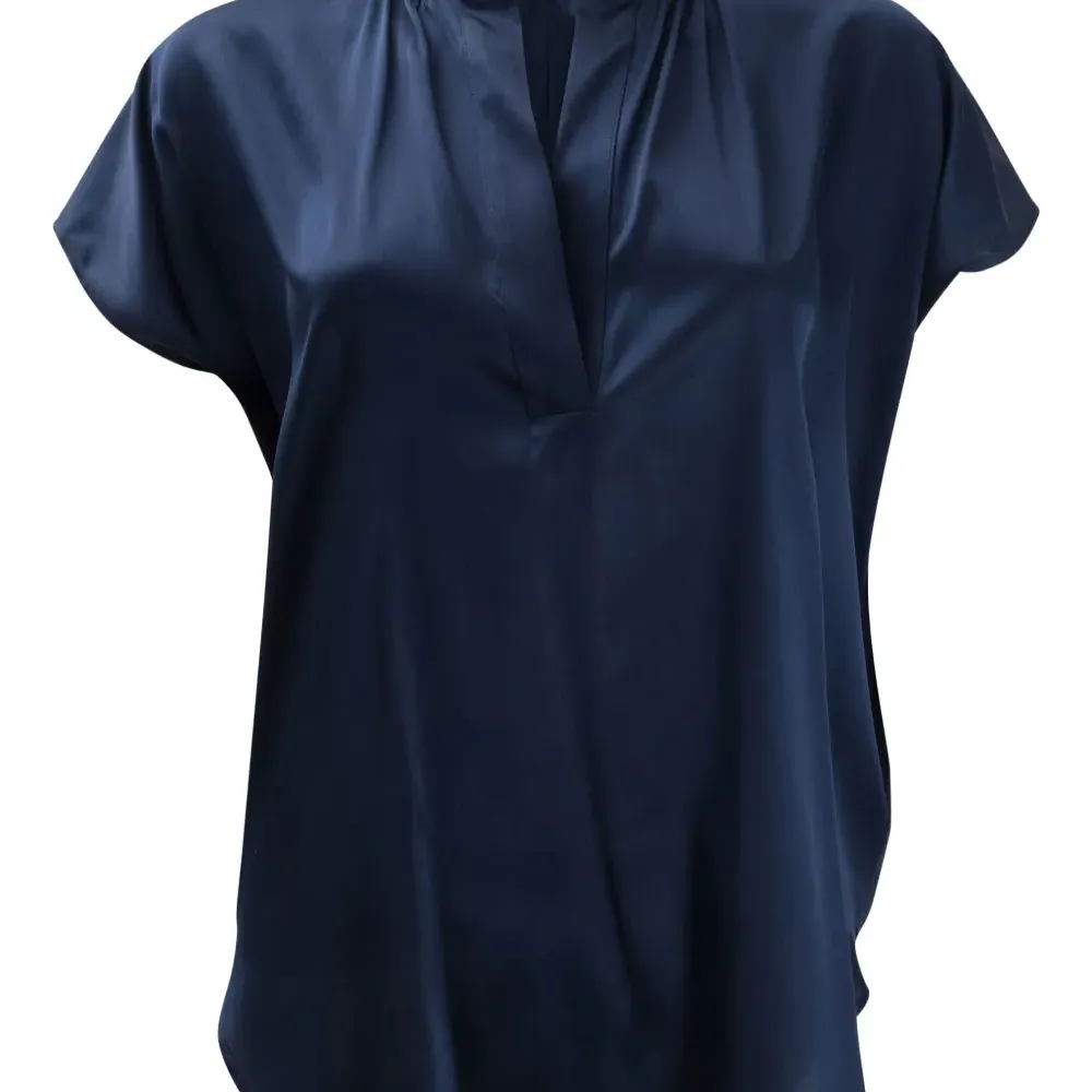 Блузка с V-образным вырезом