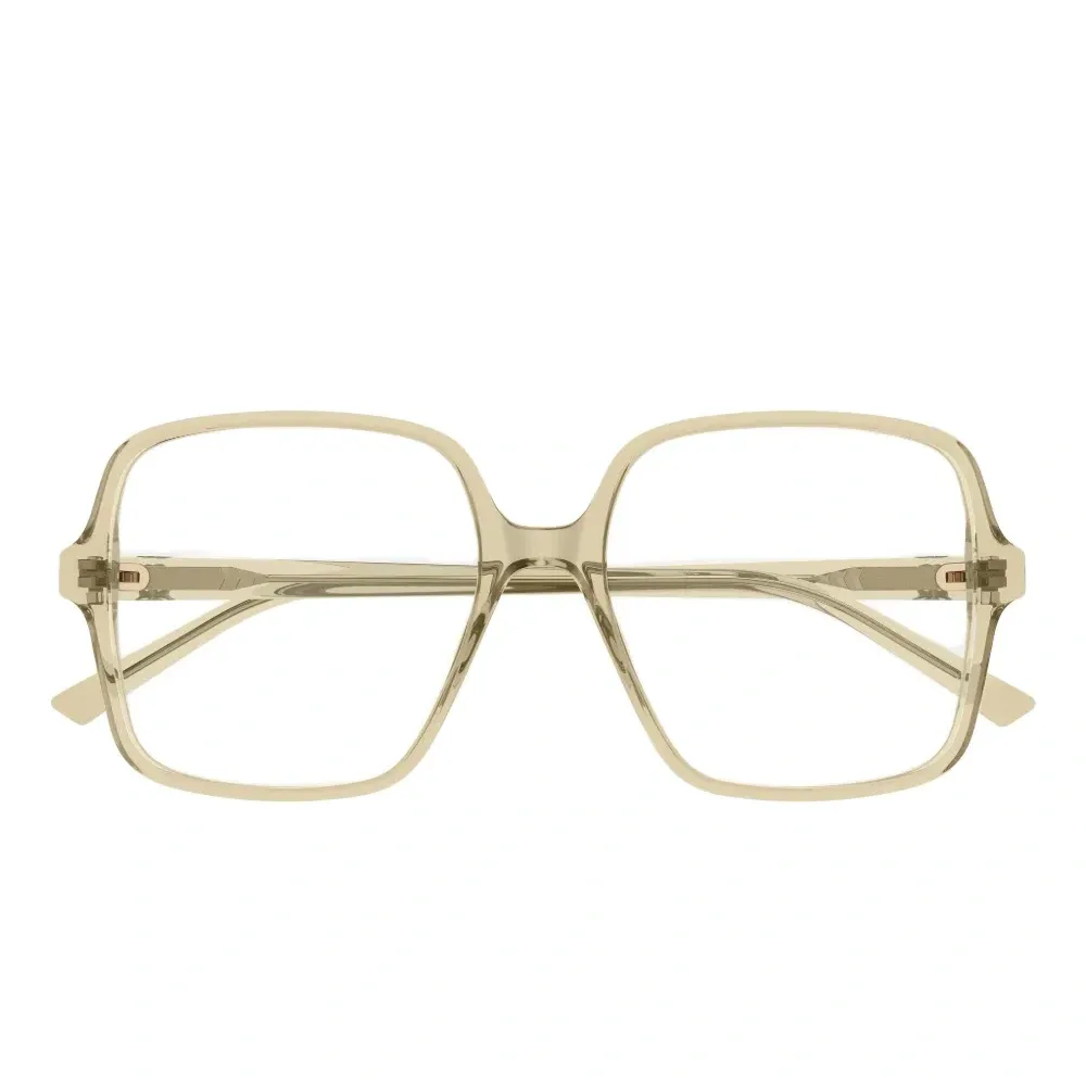 Очки в квадратной оправе