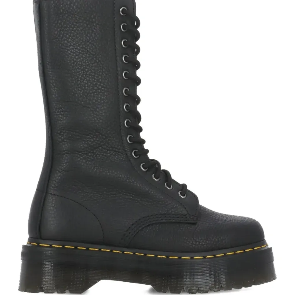 Ботинки на платформе со шнуровкой