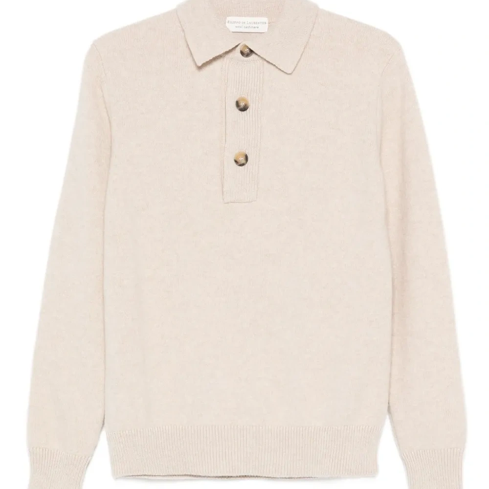 Рубашка поло с воротником на пуговицах